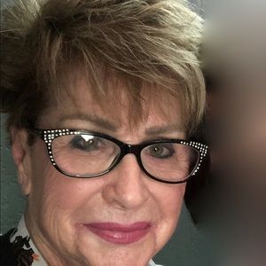 Meet your Posher, Joyce